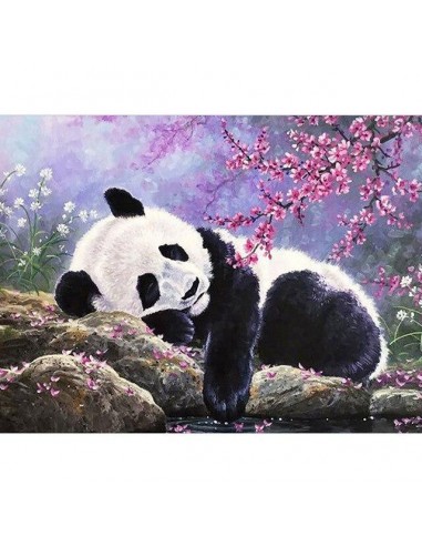 Broderie Diamant Panda qui dort est présent 