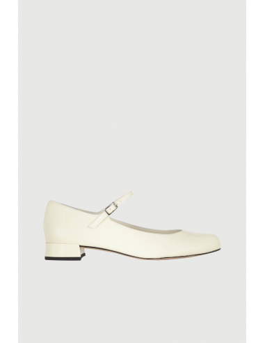 Emilia Mary Janes in Cream Patent Leather Livraison rapide