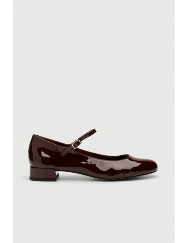 Emilia Mary Janes in Chocolate Patent Leather de pas cher