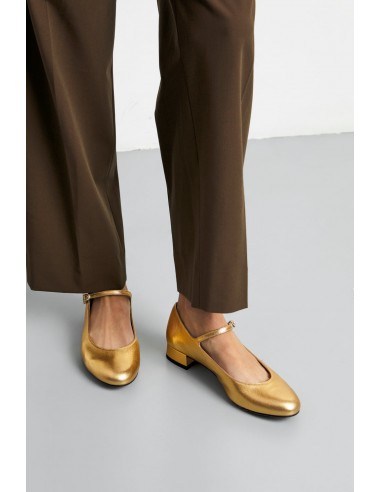 Emilia Mary Janes in Gold Leather Le MVP de beaucoup