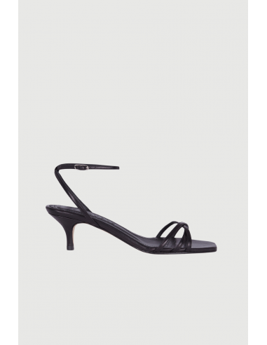 Uma Sandals in Black Leather la chaussure