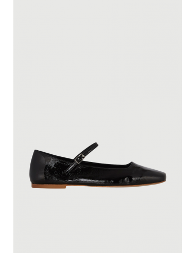 Julieta Mary Janes in Black Patent Leather une grave pollution 