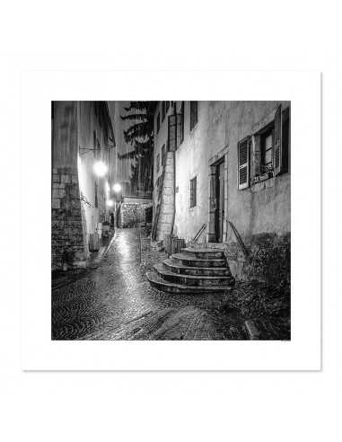 Ruelle d'Annecy dans la nuit Vous souhaitez 