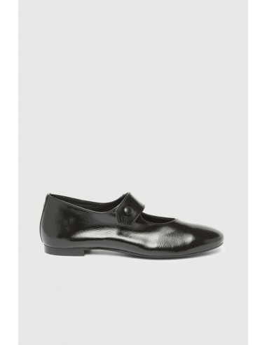 Greta Mary Janes in Black Patent Leather Amélioration de cerveau avec